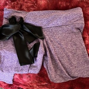 Cute Booty Lounge Heather Purple leggings medium